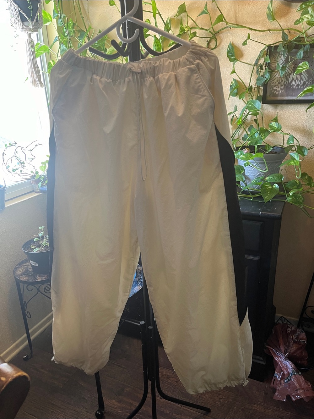 Zara White Joggers with Black Side Panels